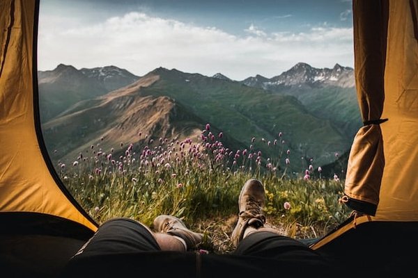 Quels sont les équipements indispensables pour faire du camping en Haute-Savoie ?